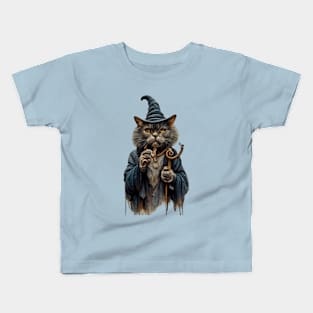 The keeper of secrets: A spellbinding design featuring a sorcerer cat who holds the mysteries of the universe. Kids T-Shirt